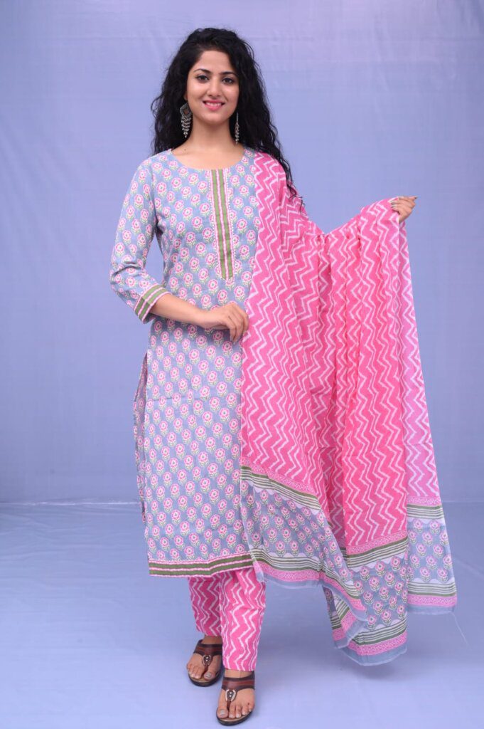 All Sizes Ladies Cotton Suit